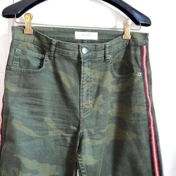 Zara Camouflage Straight Leg Jeans with Red Stripe - Picture 4 of 11